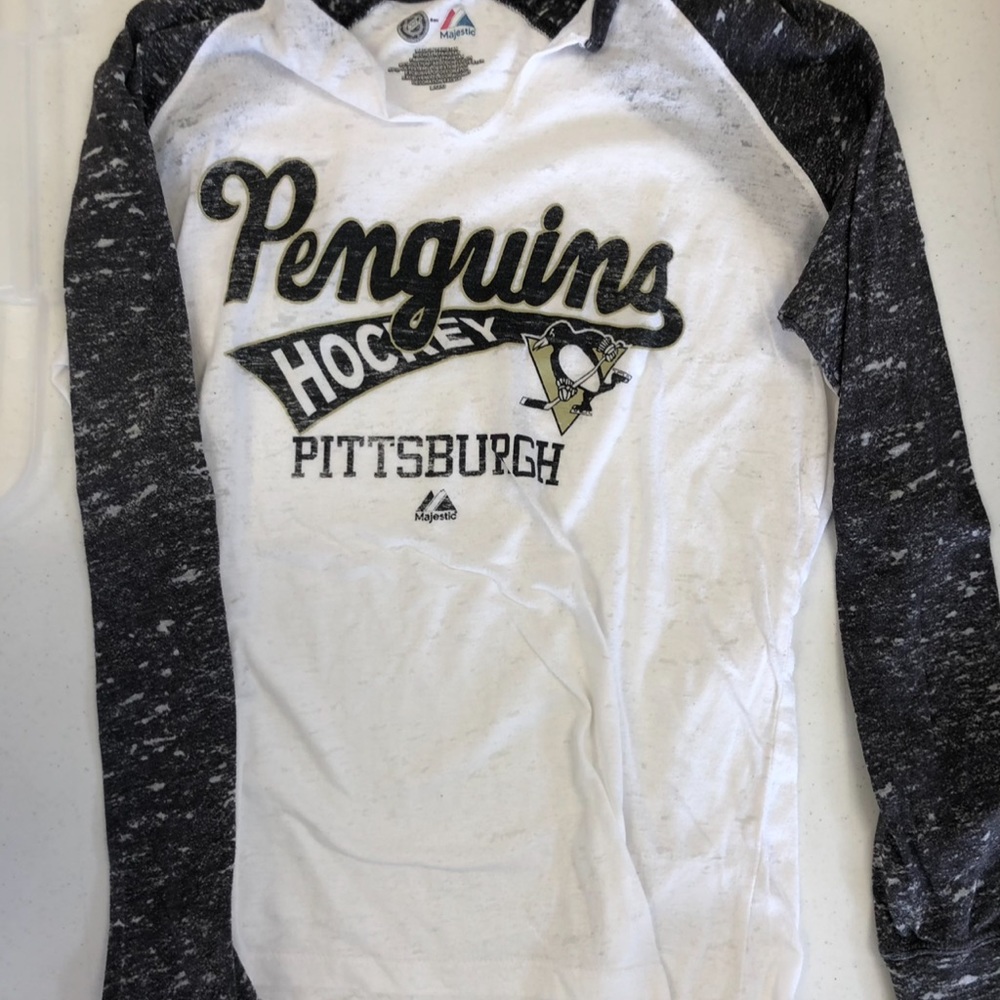 Penguins 🐧 burn out shirt